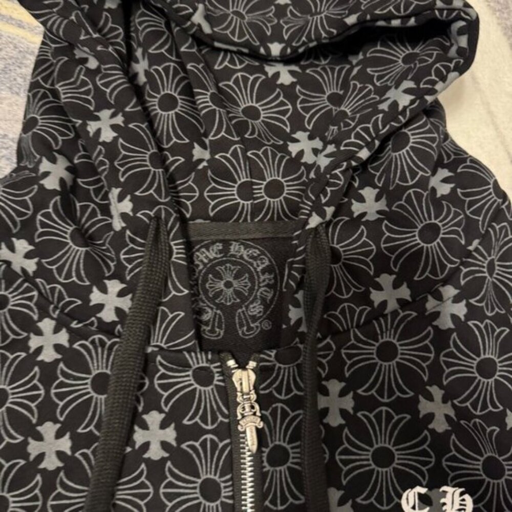 Chrome Hearts Black / Gray Monogram Cross Horseshoe Hoodie Men’s Size Large - Picture 3 of 3